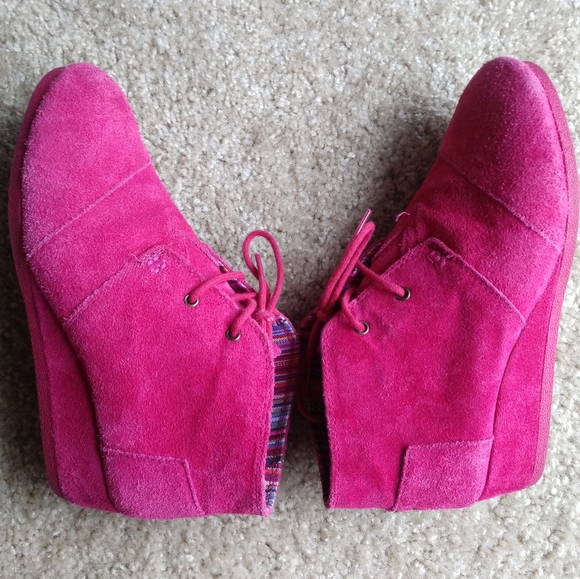 Toms Other - Toms Desert Wedge Bootie Fuschia Suede Hot Pink